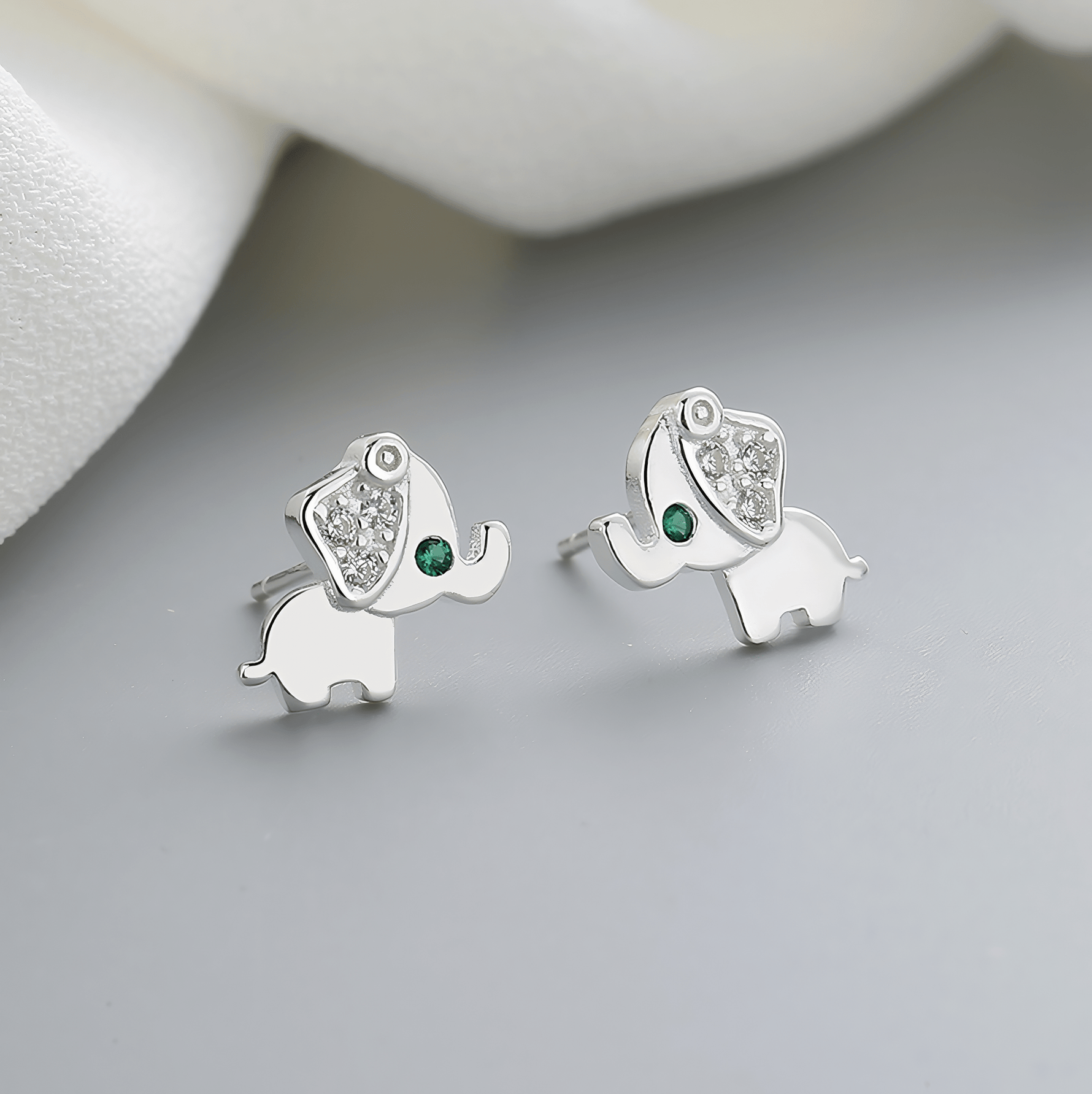 925 Sterling Silver Elephant Stud Earrings - NAFALUXE