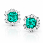 Orecchini a bottone in argento sterling 925 con pietra Formica verde smeraldo incorniciata da un halo - NAFALUXE
