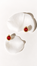 925 Sterling Silver Stud Earrings with Round Zircon Stone – Minimal Luxury Design - NAFALUXE