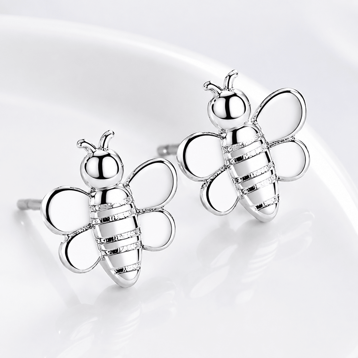 Clous d'oreilles Abeille bourdonnante - NAFALUXE
