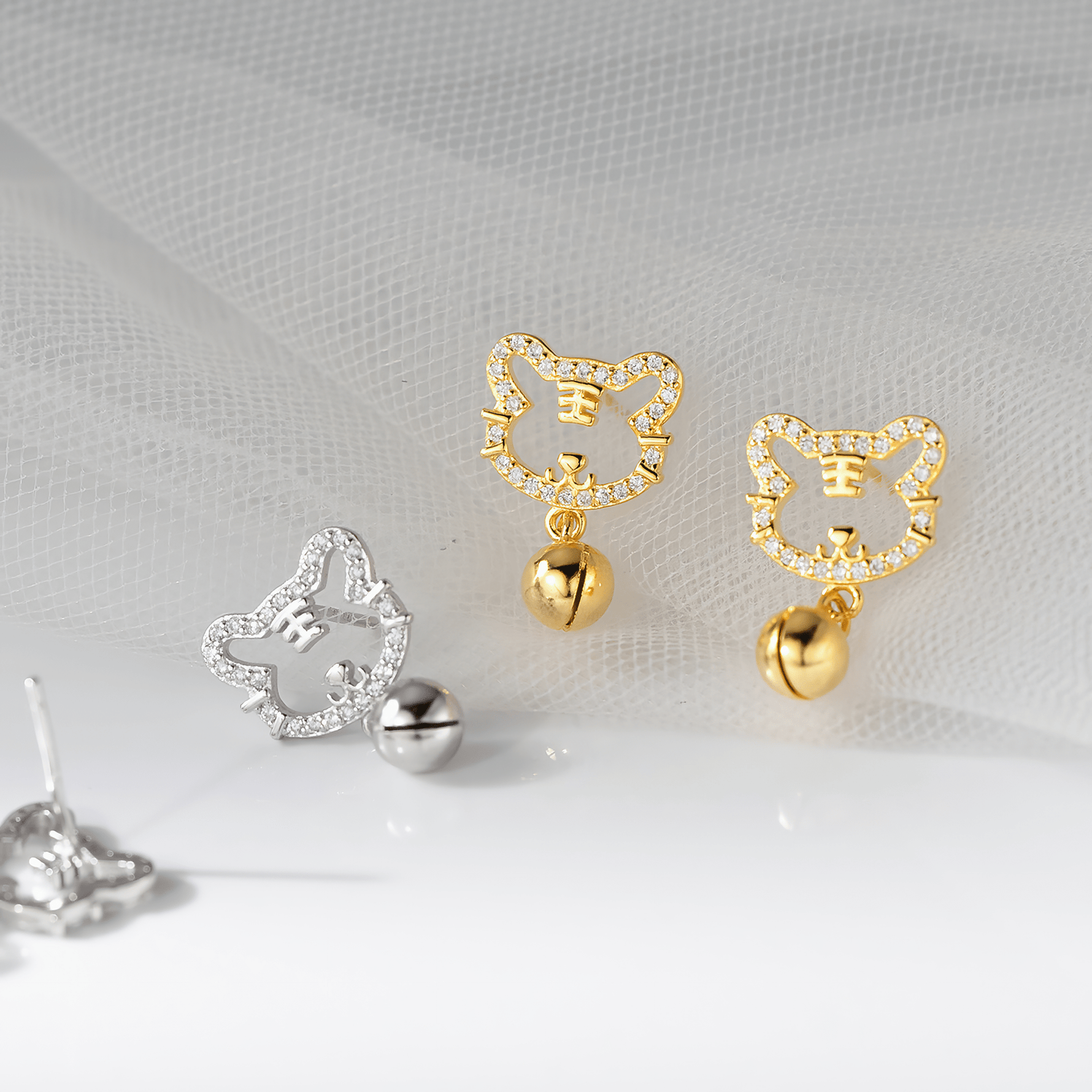 Boucles d'oreilles clous « chaton » – Boucles d'oreilles « chaton » en argent sterling 925 avec zircone cubique - NAFALUXE