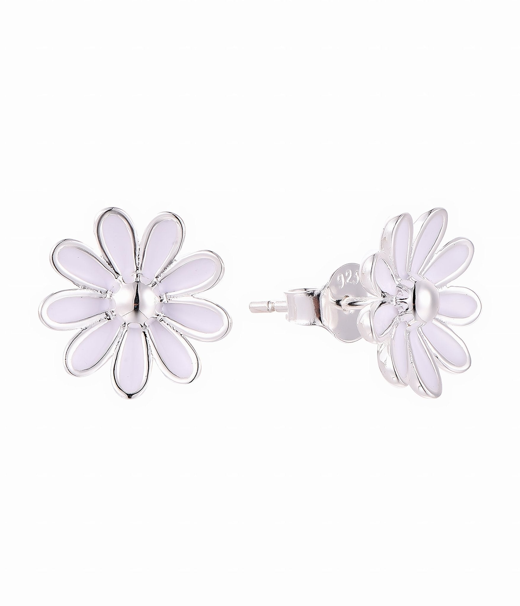 Delicate Daisy Flower Stud Earrings - NAFALUXE