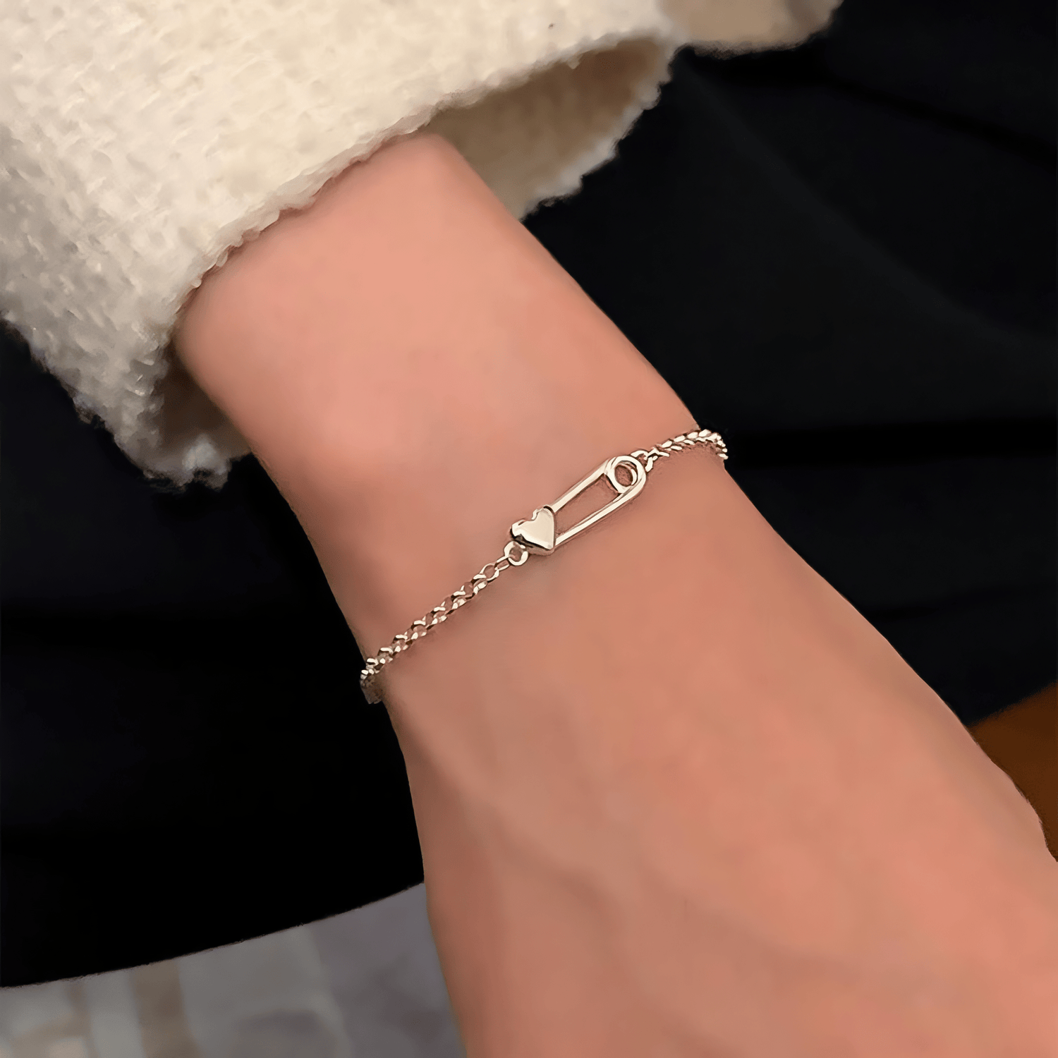 Edgy Heart & Pin Charm Bracelet – 925 Silver - NAFALUXE