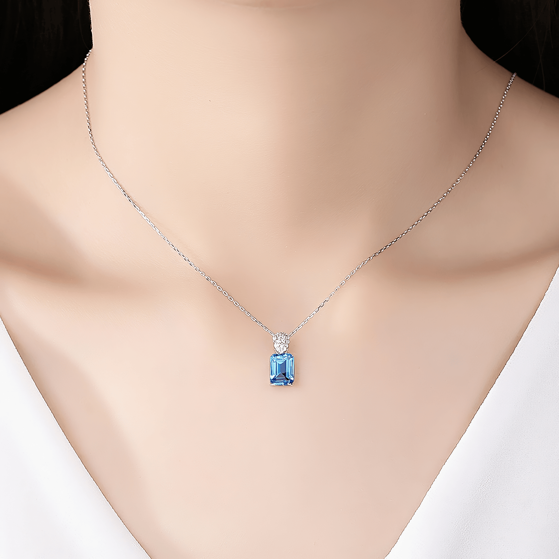 Collier pendentif en argent sterling avec pierre CZ taille émeraude bleue - NAFALUXE