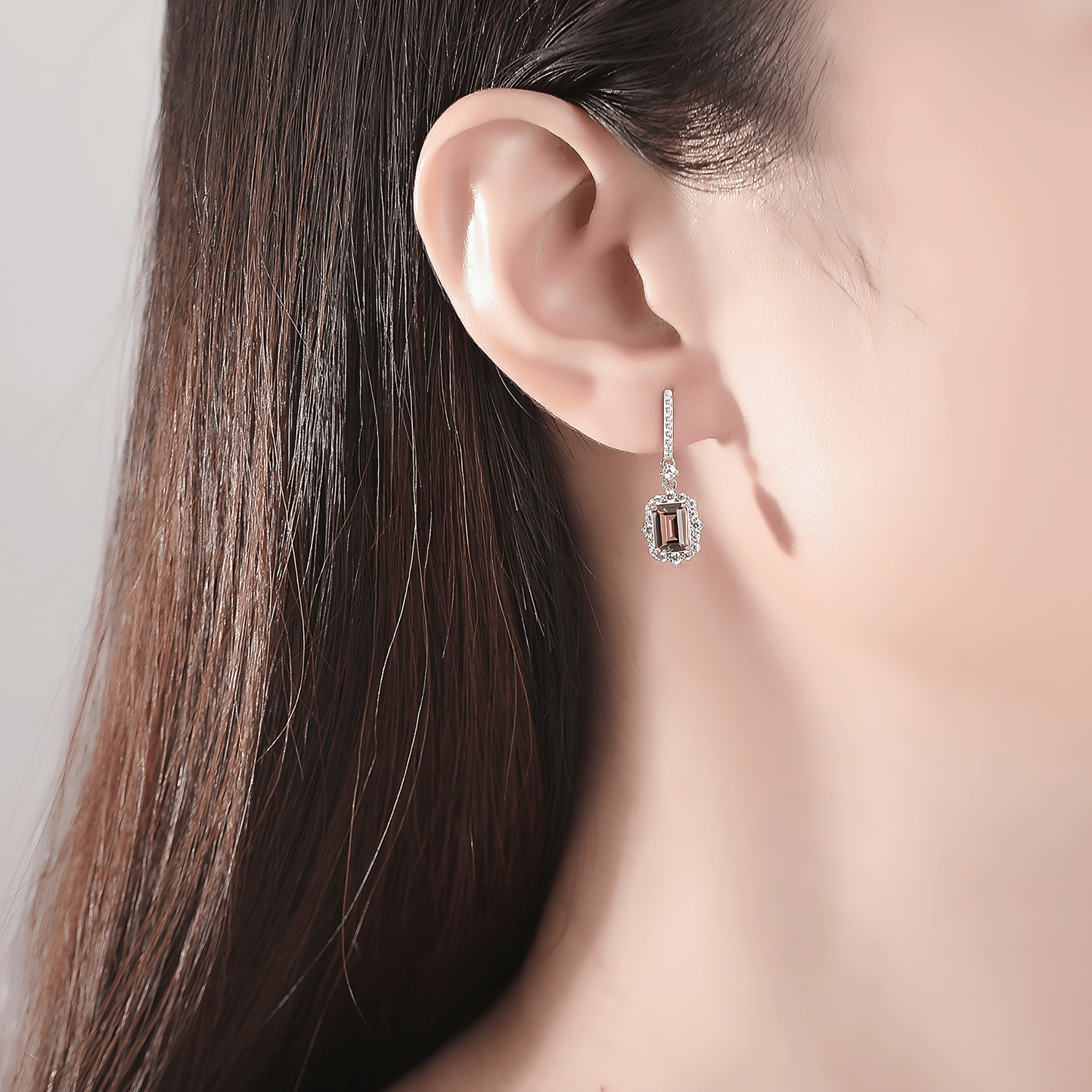 Eleganti orecchini pendenti con zirconi taglio smeraldo rosa in argento sterling - NAFALUXE