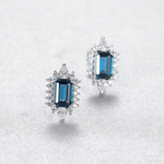 Élégantes boucles d'oreilles à clous en argent sterling 925 avec zircone cubique bleu saphir - NAFALUXE