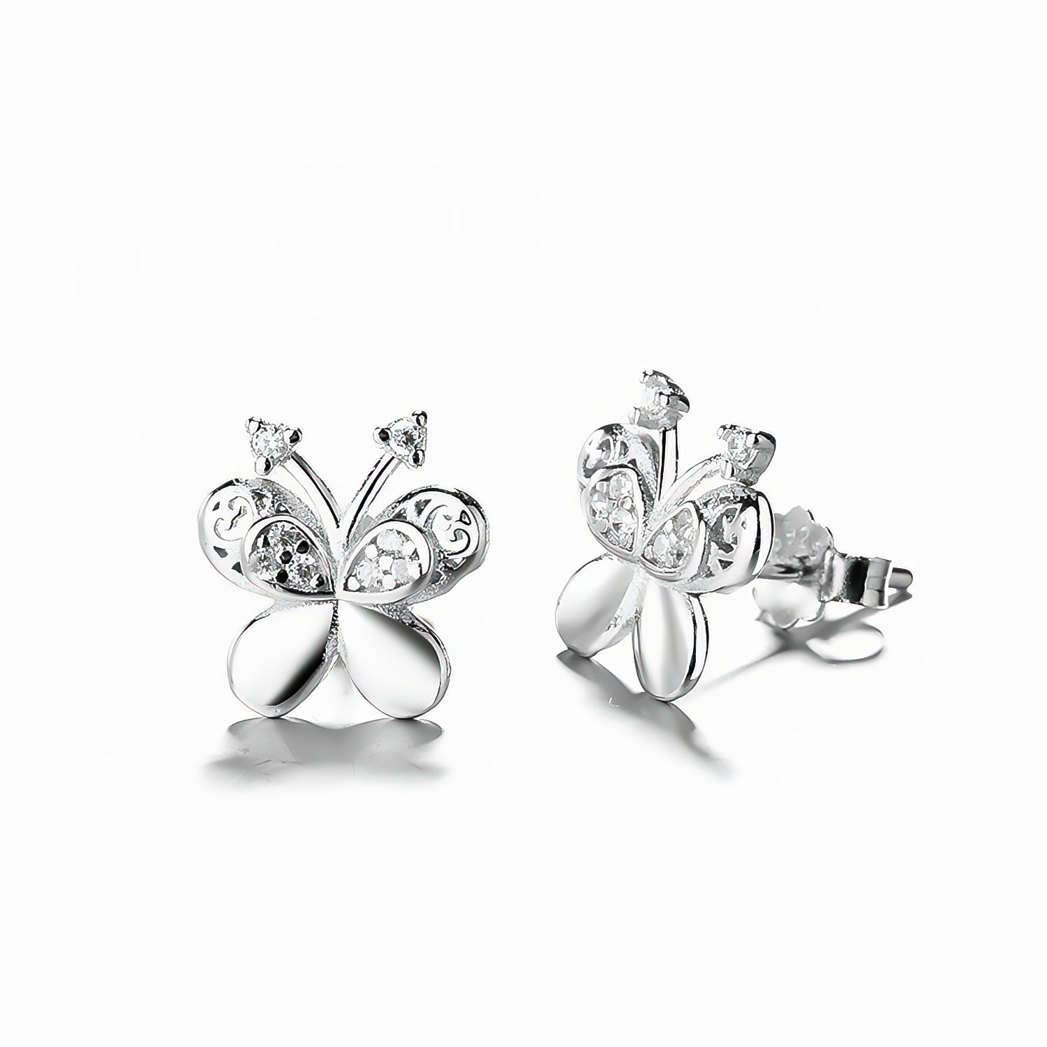 Eleganti orecchini a farfalla in argento con delicati dettagli in filigrana e scintillanti zirconi, perfetti per un tocco raffinato e femminile. - NAFALUXE