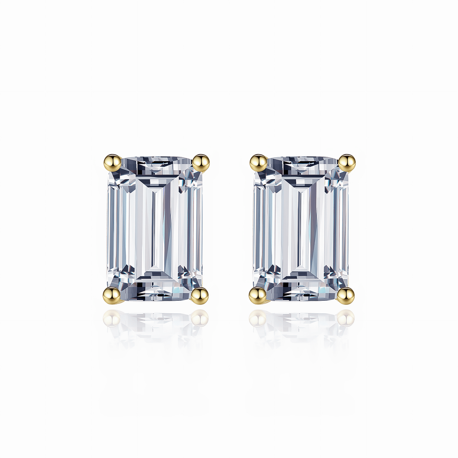 Boucles d'oreilles à clous en argent sterling avec zircone cubique taille émeraude et griffes dorées - NAFALUXE