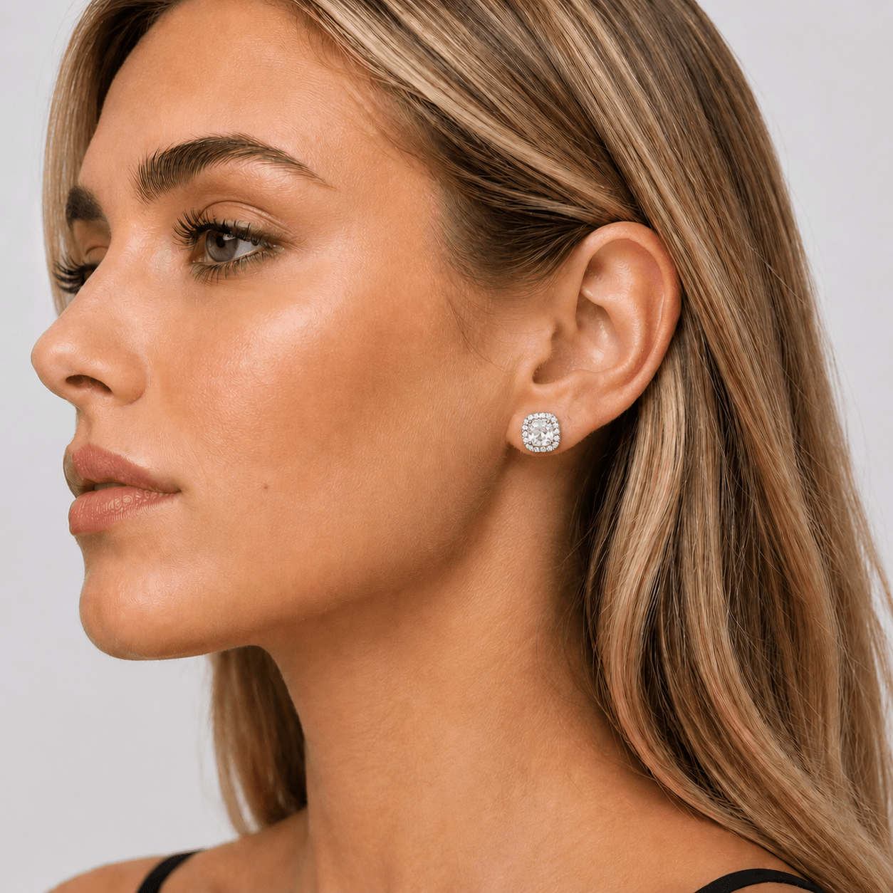 Halo Cushion Stud Earrings with Clear AAA Cubic Zirconia - NAFALUXE