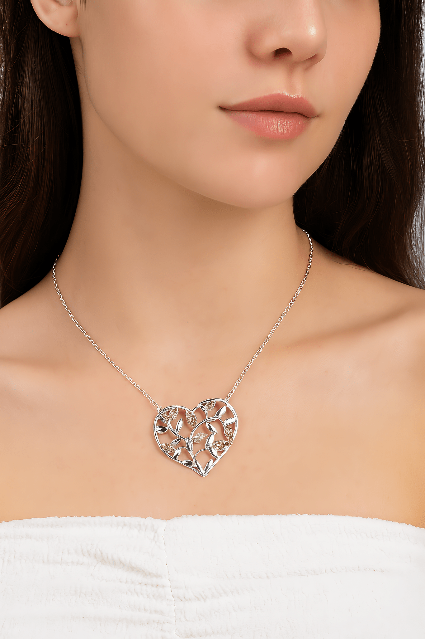 Heart of Nature Necklace – Sterling Silver with Green Zirconia - NAFALUXE