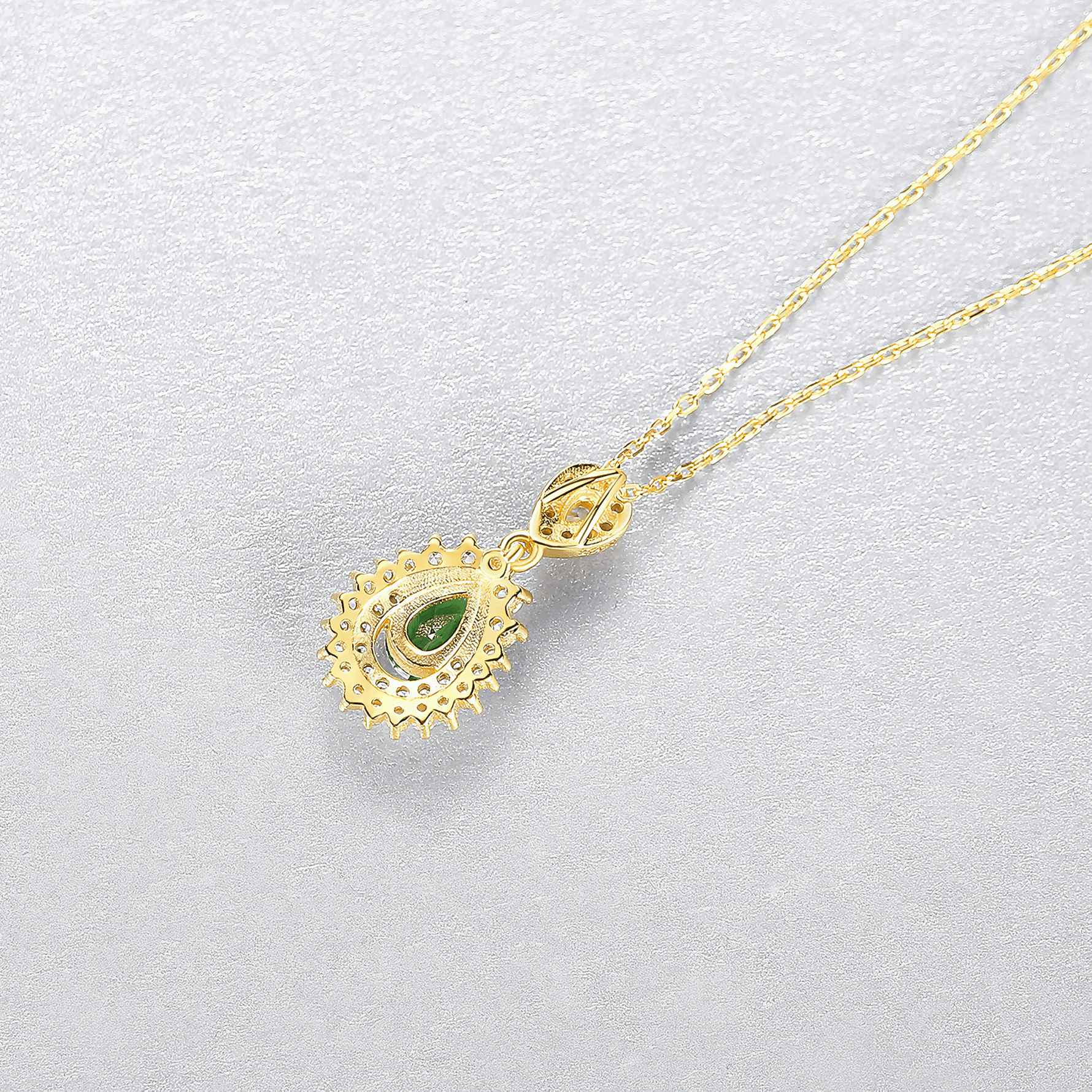 Collier avec pendentif en forme de poire vert émeraude, orné d'une pierre CZ de luxe, en argent sterling 925 plaqué or - NAFALUXE