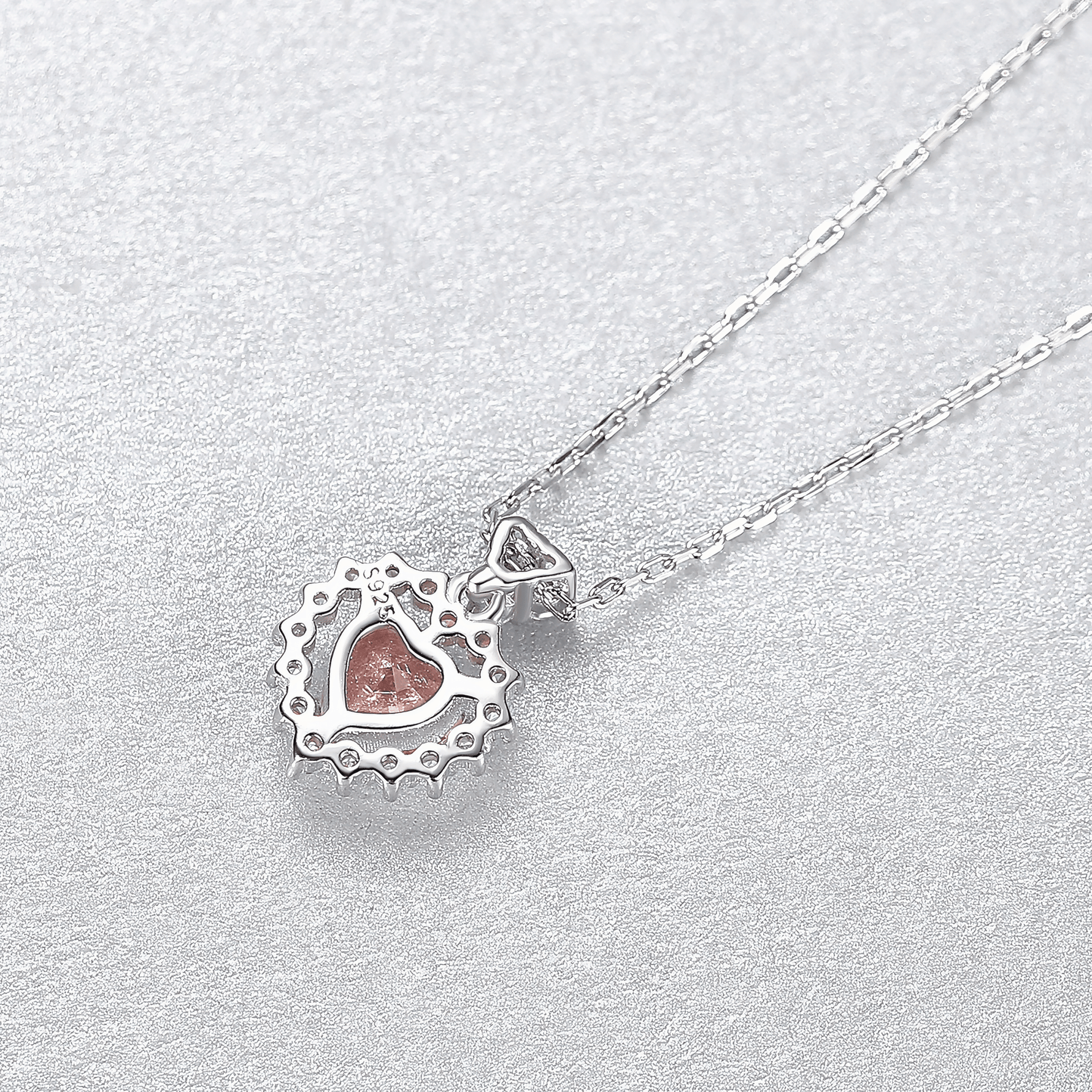 Collana con pendente a forma di cuore romantico con halo di zirconi rosa, in argento sterling - NAFALUXE
