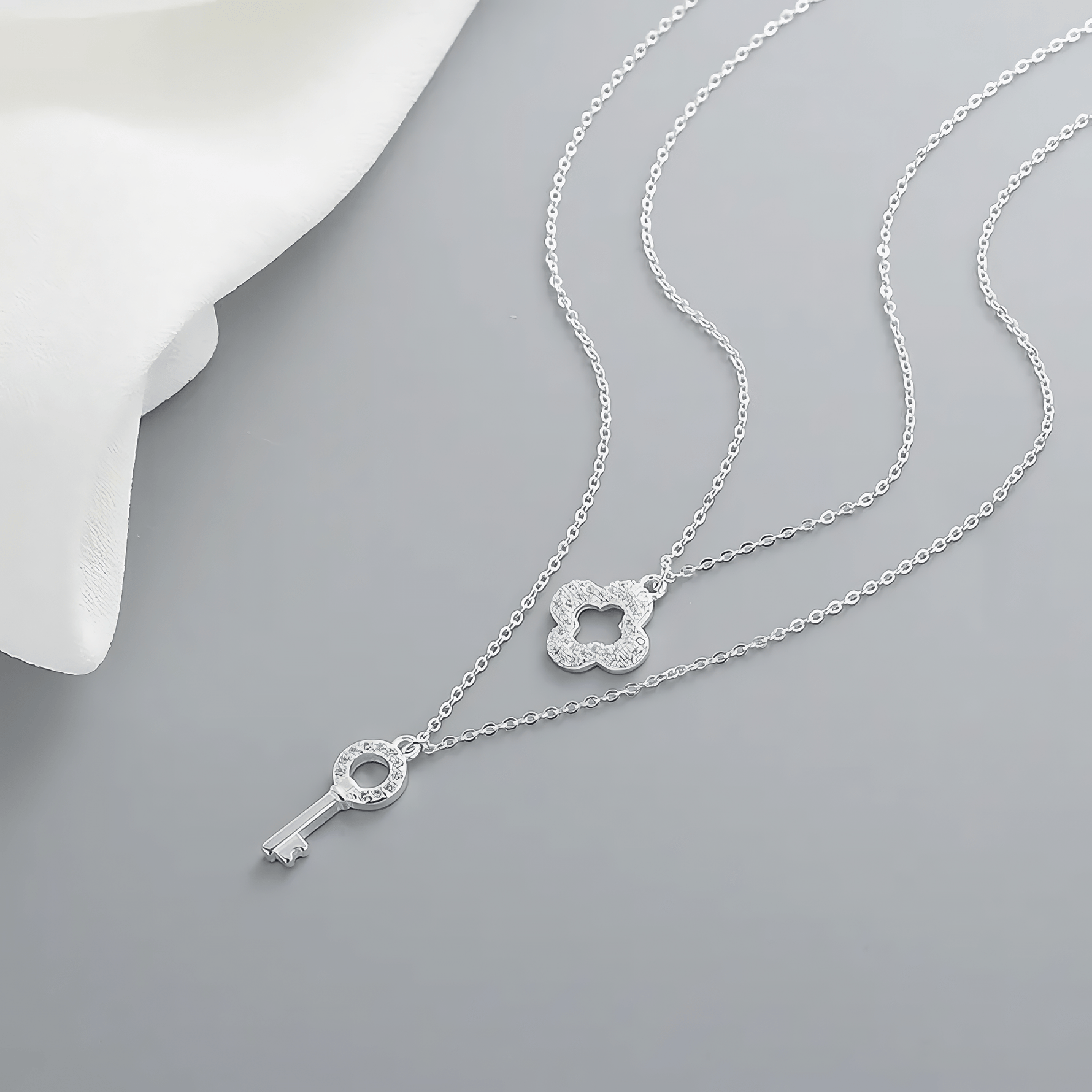 Sparkling Key & Clover Layered Necklace - NAFALUXE