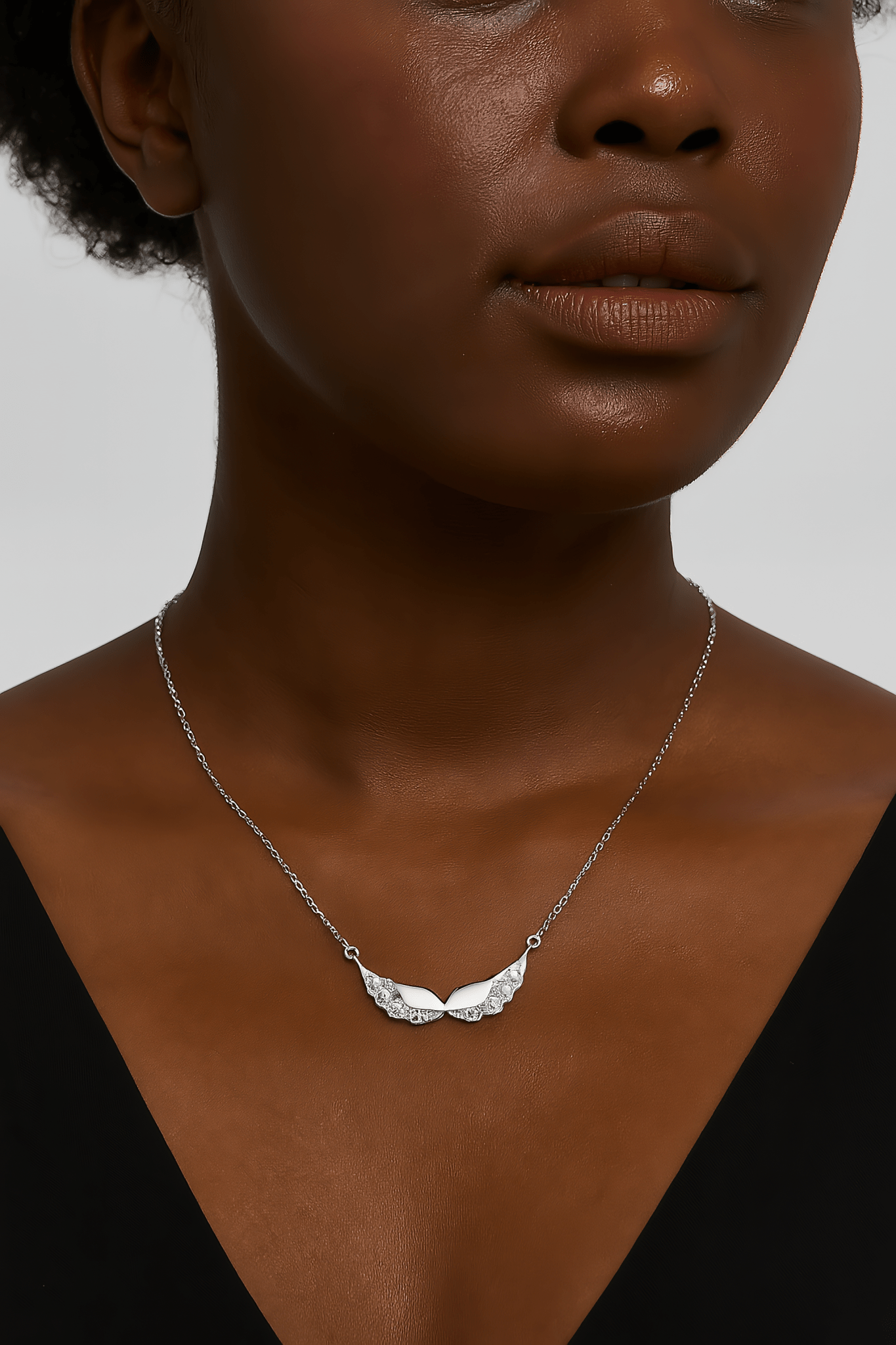 Sparkling Wing Necklace in Sterling Silver - NAFALUXE