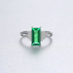 Bague en argent sterling rehaussée de zircone cubique verte - NAFALUXE